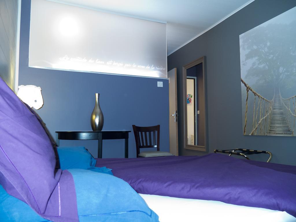 Hotel Au Fil De L'Eau - La Malate Besançon Oda fotoğraf